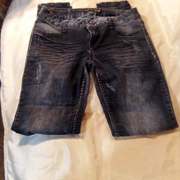 "Paris Blues" Dark Washed Slightly Distressed Jeans Size 7 Skinny - Picture 2 of 11